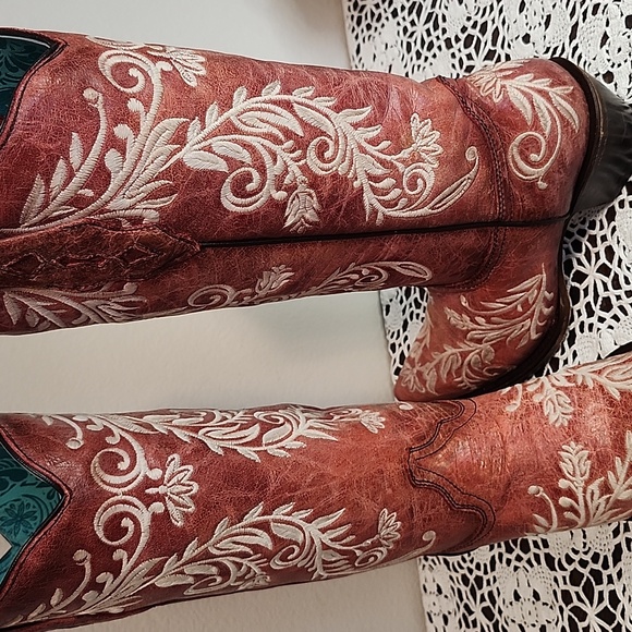 Corral Women's Distressed Leather Boots Size 9 Intricate Floral Embroidery - Picture 7 of 16